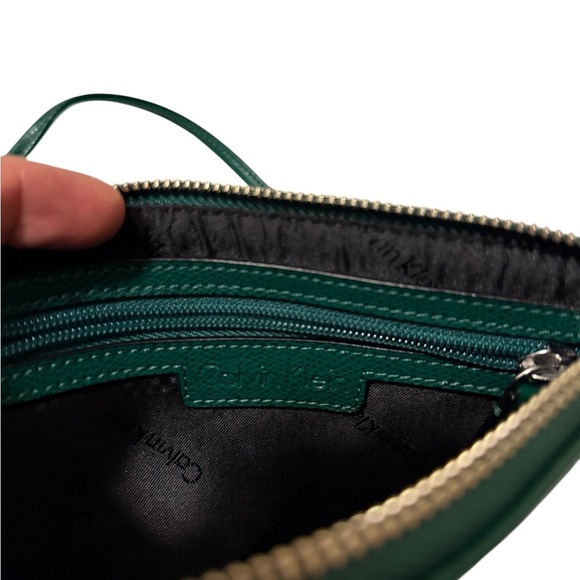 Calvin Klein Hayden Saffiano Large Chain new Crossbody - Picture 9 of 11